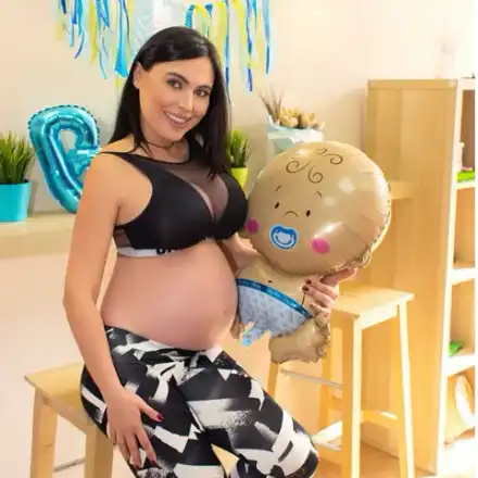 Лили Ангелова разкри кога ще роди (Вижте кога е щастливото събитие)