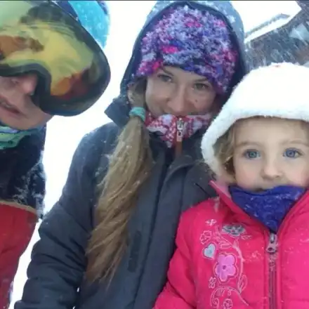 Лора Караджова се събра с мъжа