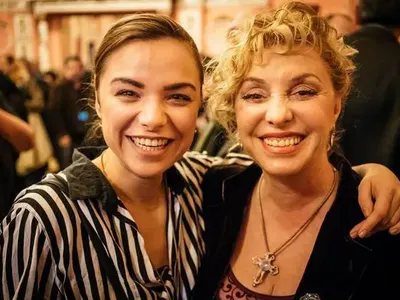 Майката на Рая Пеева от „Скъпи наследници“ била на хапчета заради нея