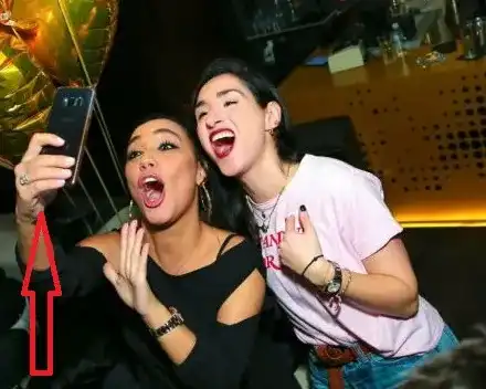 Мария Илиева показа годежен пръстен