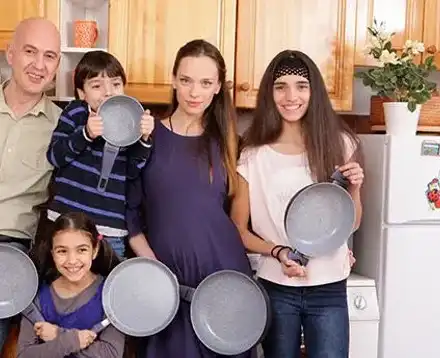 Машина! Ирена Милянкова чака 6-о дете, оглежда общо 8!