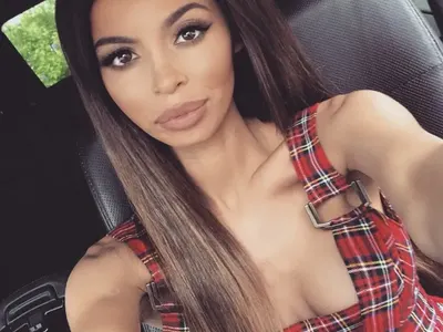 Мегз пази голяма тайна! Брекети ли крие? (ВИДЕО)