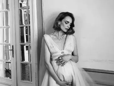 Милянкова в секта, която поощрява раждането на още и още деца? Чака 6-ата си рожба, не смята да спира да зачева