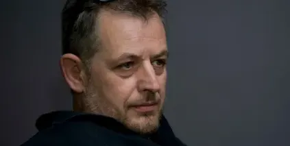 Мишо Билалов се разведе тайно с японката, остави щерките си в Париж! (Плаща солидна издръжка)