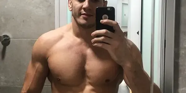 ММА „мъжкарят“ Зарко с грозна обида към момиче: Не знам вашите как не са те оставили в дом за сираци, срамуват се от теб! (ФОТО ФАКТ)