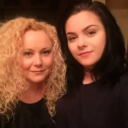 Наталия Симеонова вдигна ръце от щерка си! (Вижте какви ги върши Вики Ризов)