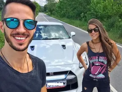 Наум Шопов кара коли за 200 бона! Ходи на лекции с мощен джип БМВ