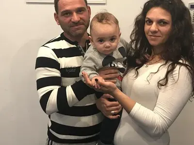 Никита Джонсън пазарува с купони в селски магазин в „Смени жената“