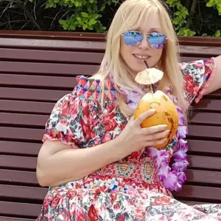 Окапаха зъбите на Кристина Димитрова заради проблемите на сина й Митко със закона и престъпността (Цери пародонтозата в Израел)