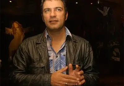 Пощальонът на Гала стана регулировчик