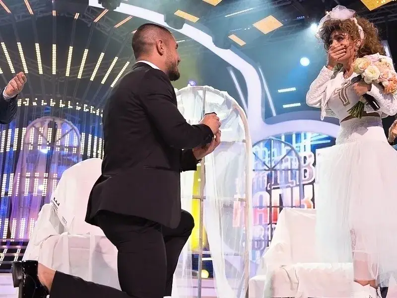 Русата Златка отложи сватбата