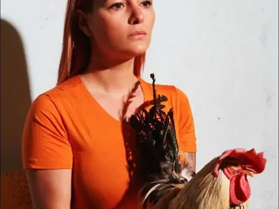 Рут Колева си осинови петел