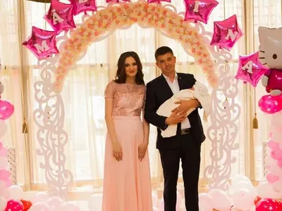 Секси блондинка вдъхновява Буш