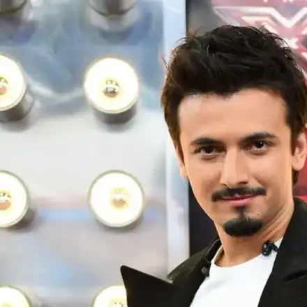 Славин избяга от Саня! (Прави нова група)