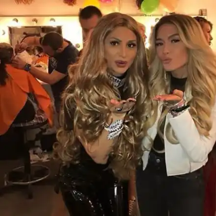 Софка на сухо от 7 месеца! Не ще и да поглежда чуждо