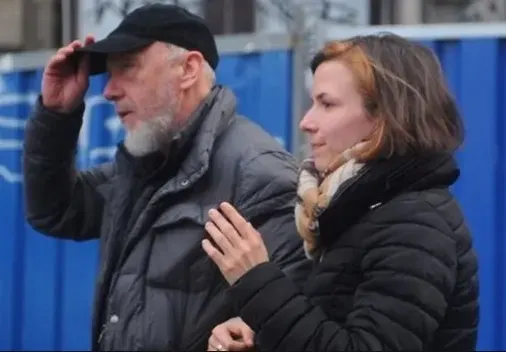 Стоян Алексиев чака бебе?! Засякоха го с любовницата в Майчин дом (Подробности)