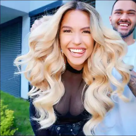 Тита: Нямам силикон в деколтето!