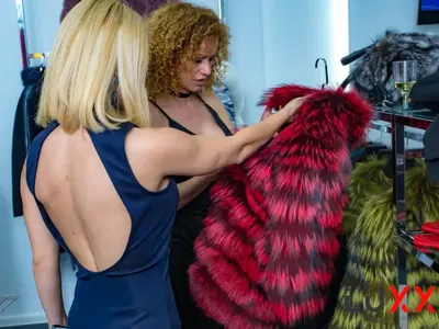 Уникално по рода си модно събитие събра родни випове в луксозния бутик Luxxxe в София