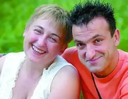 Зуека е двуженец! Има действащ църковен брак (Подробности)