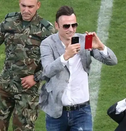 3000 лв. на краката на Бербатов