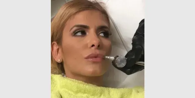 Анелия наду гумите