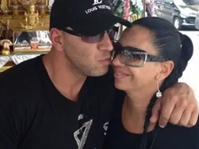 Анита Мейзер закъса с парите