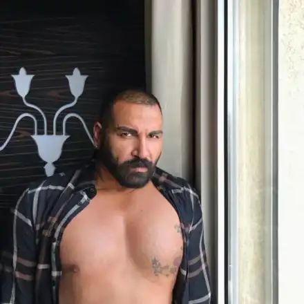 Азис в болница! Певецът в паника да не загуби гласа си (Подробности)