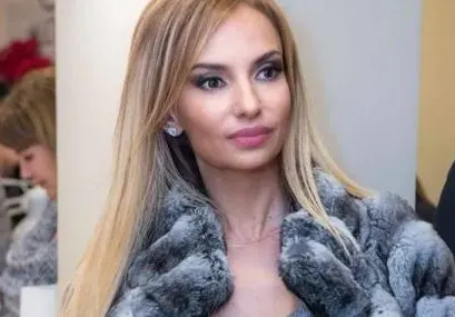 Баба Малина крие внучето, не иска да я мислят за стара чанта