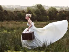 Барманка завлече жених с 10 бона