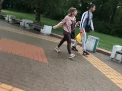 Боби Комсийски омагьосан от врачка (Богаташът лудо влюбен, направи й дете, ще се жени)