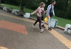 Боби Комсийски омагьосан от врачка (Богаташът лудо влюбен, направи й дете, ще се жени)