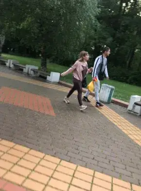 Боби Комсийски омагьосан от врачка (Богаташът лудо влюбен, направи й дете, ще се жени)