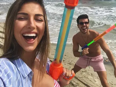 Богданска вее пищни форми в Гърция