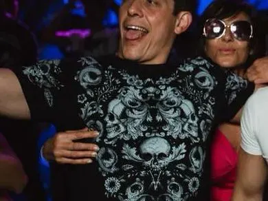 Богомил Грозев чака дете от новата си! (+Вижте как купонясват на Халкидики)