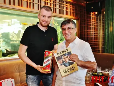 Часове преди старта на „Черешката”, Шеф Манчев  се отдаде на азиатска екзотика