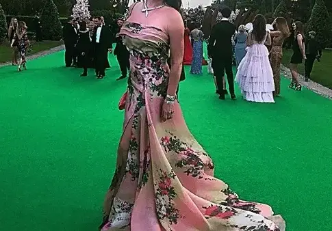 Дарина Павлова цъфти с двама любовници! Върти италиански модел и френски режисьор