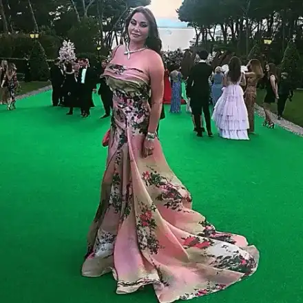 Дарина Павлова цъфти с двама любовници! Върти италиански модел и френски режисьор