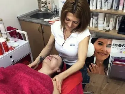 Френски биолог разкрасява Катя преди турнето на „Ритон“