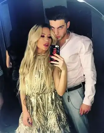 Гаджето на Тита таен МИЛИОНЕР! Вижте каква уникална кола кара! (ФОТО в галерията)