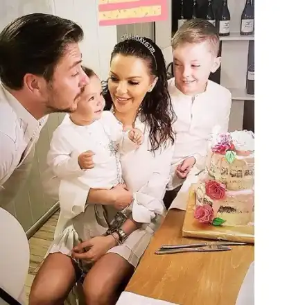 Галена посрещна 33-годишнината си семейно в Търново (СНИМКИ)