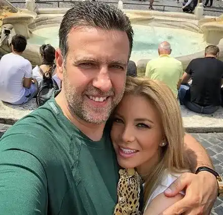 Жорж заведе Емилия в Рим