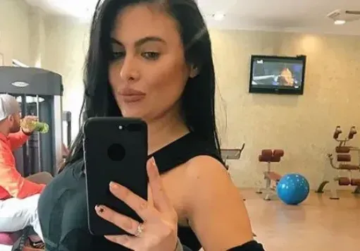 Клюкарката Лили възмутена от шеф Ангелов