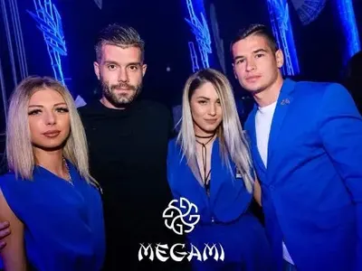 Левски празнува рожден ден и победа с Емануела в Megami Club – Hotel Marinela (СНИМКИ)