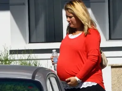 Лора Крумова – бременна! Излиза в майчинство в началото на юни