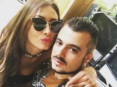 Мъжът на Джена с охрана