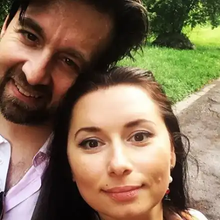 Мъжът на Кобилкина си хвана любовница! Такис системно изневерява с красива софиянка в личния й апартамент