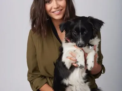 Нина Добрев стана рапърка