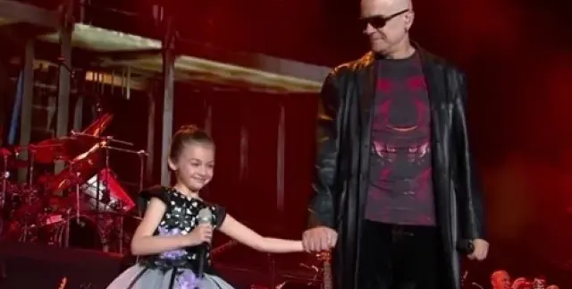 Официално! Крисия напусна Слави