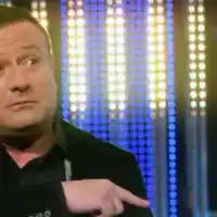 Орязаха Раков с половин заплата! Гала изпусна самолета заради шопинг, закъсня за ефир