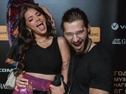 Папи Ханс проплака: Дара е ужасна мърла!